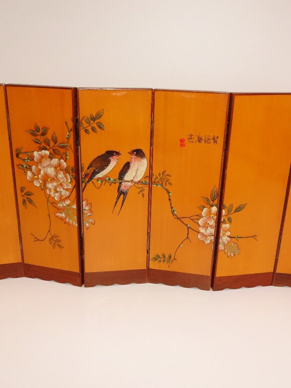 Vintage Mini Chinese 6-Panel Folding Wood Tabletop Screen Swallows Blossoms - Picture 5 of 10